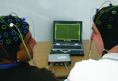 Joueurs de Ping Pong via une interface cerveau-ordinateur