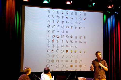 Timo Arnall au RFiD Recalling par Silvertje