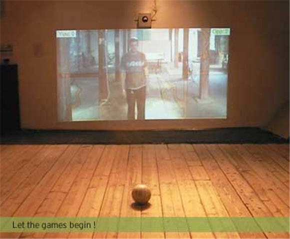 Prêt pour une partie de foot ? letsthegamebegin.jpg
