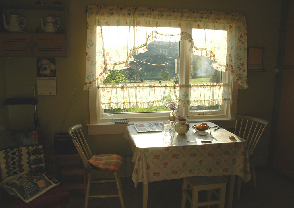 Une vieille cuisine par -kj : http://www.flickr.com/photos/nitsrejk/2761043984/ Une vieille cuisine