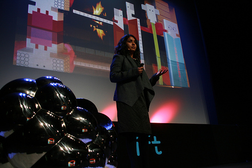 Anab Jain à Lift par RaphaelleLift Anab Jain à Lift par RaphaelleLift