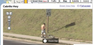 Un homme immortalisé sans son consentement par Google Street View Un homme immortalisé sans son consentement par Google Street View